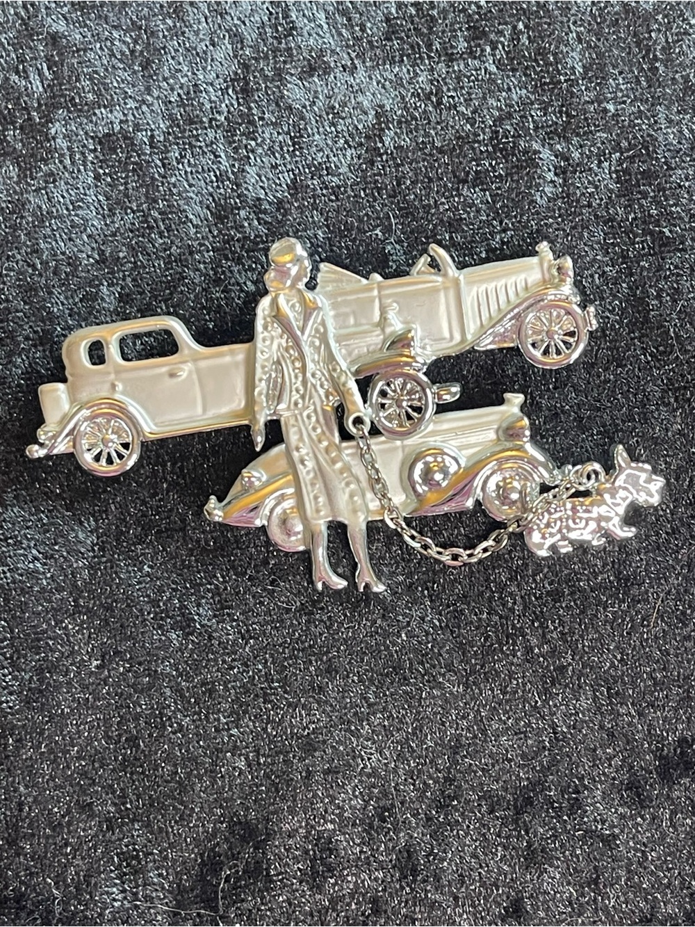 1980’s Art deco brooch